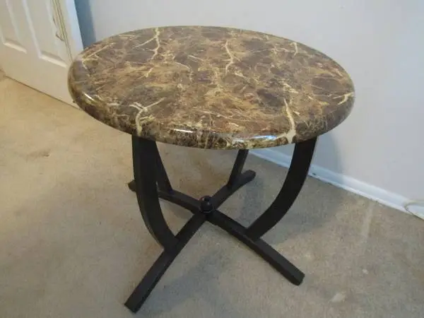Small Round Table-Nice
