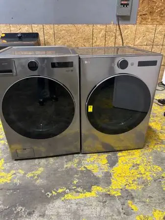LG Tromm Front Load Washer & Dryer Set