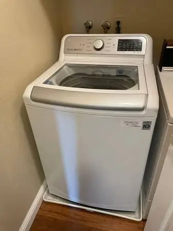 LG washing machine and Kenmore dryer excellent condition