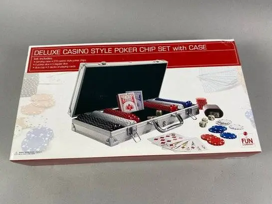 UNUSED CASE OF POKER CHIPS
