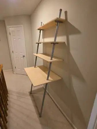 Free standing desk -- Kids desk