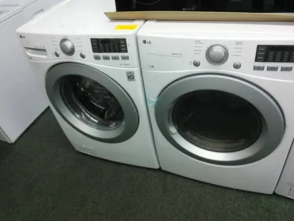 🍍🏍 NEW SCRATCH AND DENT LG FRONT LOAD WASHER AND DRYER SET