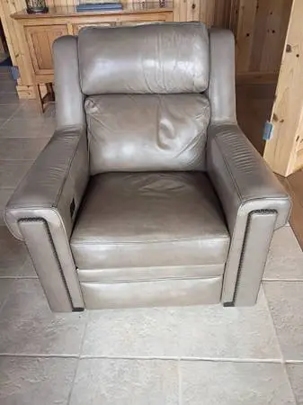 High end large electric leather recliner