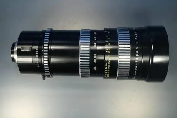 Schneider-Kreuznach Tele-Variogon f4-f22 80mm-240mm Lens MINT