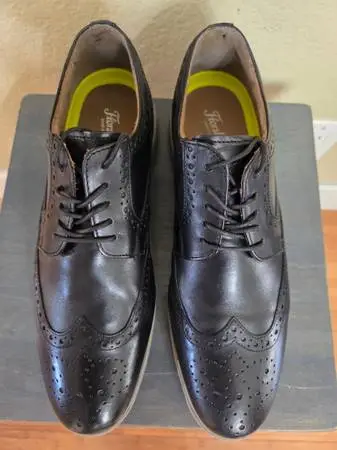 Florsheim Comfortech Wingtip - Mens 11 / 11.5 - Black