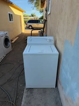 Kenmore Series 300 White Top Loading Washer For Sale $200 Or OBO