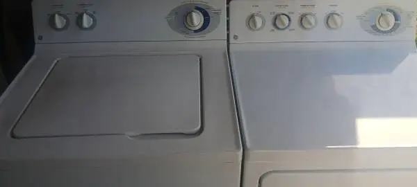 ▶----------White GE Washer & Electric Dryer Set----------