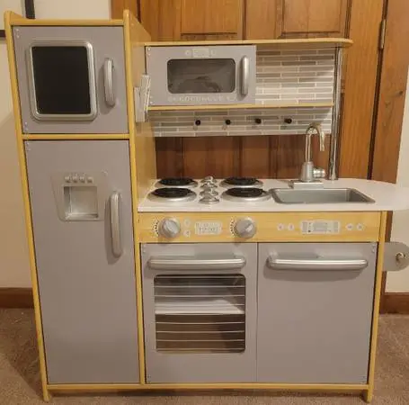 Kid kraft Uptown Natural Play Kitchen