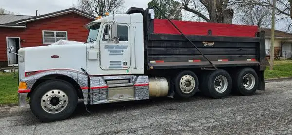 1998 Peterbilt 377 Dumptruck