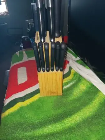 Kitchen knife set