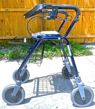 DOLOMITE LEGACY 600 Medical Deluxe Folding Collapsable Walker