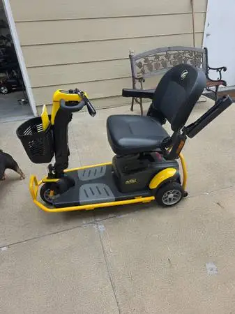 2025 buzzaround LX HD 3wheel new never used mobility scooter