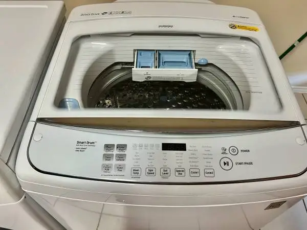 LG Super Capacity Washer Top Load