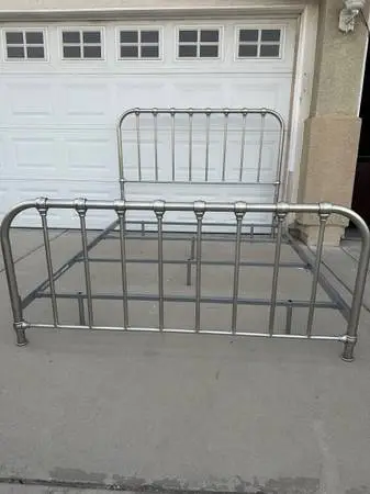 Quality Metal Queen Size Bed Frame