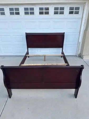 Hard Wood Quality Queen Size Sleigh Bed Frame