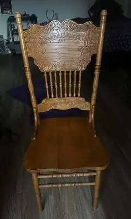 Oak Craved Chair