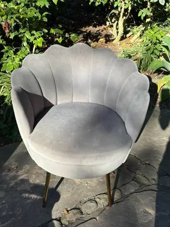 Modern Gray Velvet Seashell Accent Chair - Scalloped Barrel Chair w/ G
