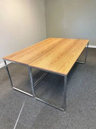 8 Feet Long Table