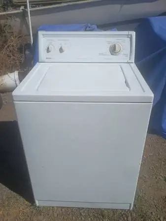 Kenmore washer super capacity has agitator