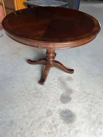 Ashley Furniture Dining Set w/4 Chairs