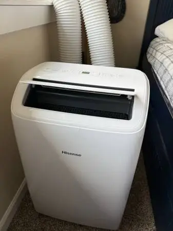 LIKE NEW Hisense 8,000 BTU Portable Air Conditioner