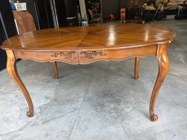 Thomasville “Camille” Wood Dining Table Vintage