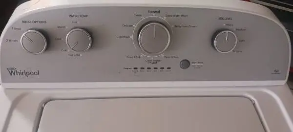 ▶----------White/ Gray Whirlpool Washer----------◀