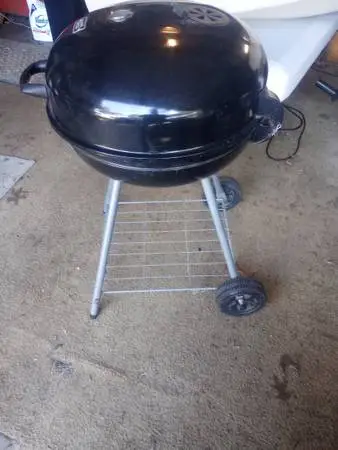 Charcoal grill