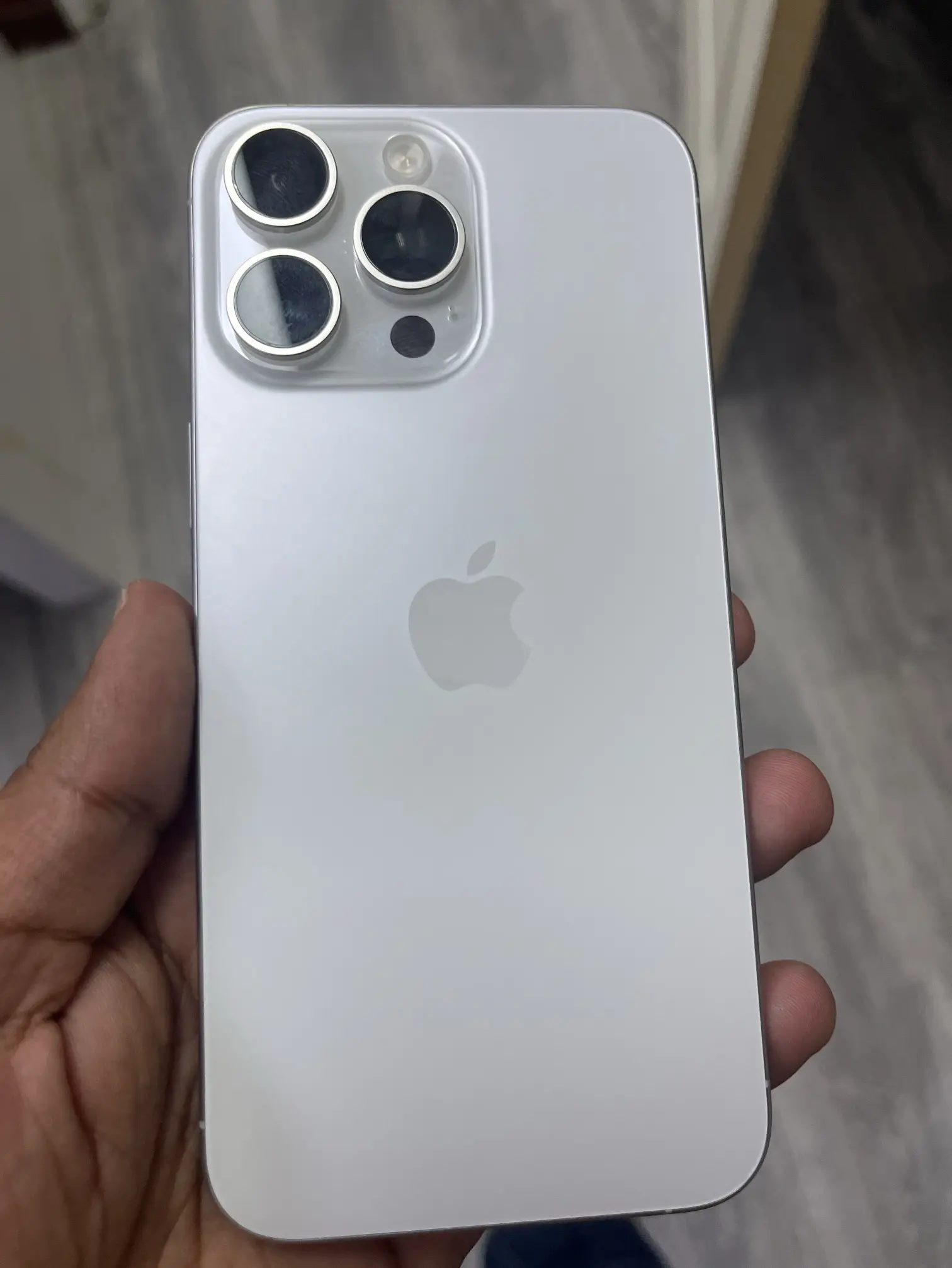 iPhone 15 pro Max 256gb factory unlocked like new condition