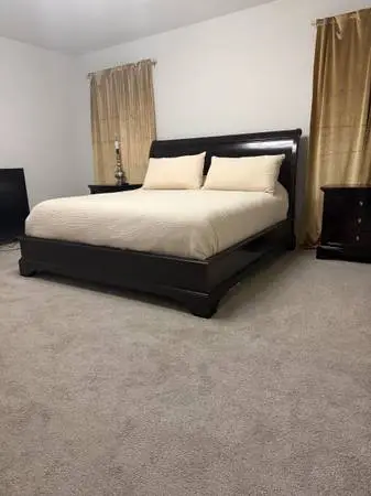 King Sleigh Bed