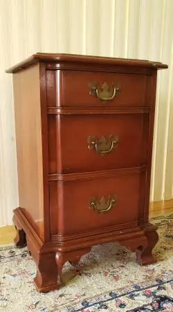 Vintage 3 Drawer Chest - Quality Real Furniture (Solid Cherry)