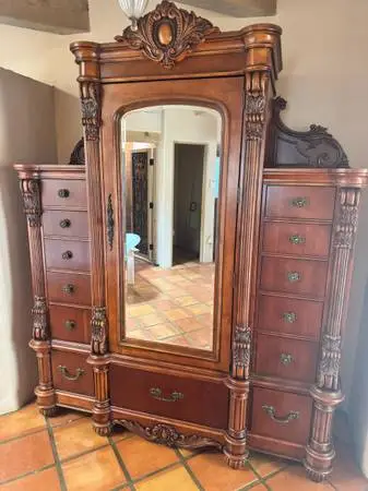 Armoire