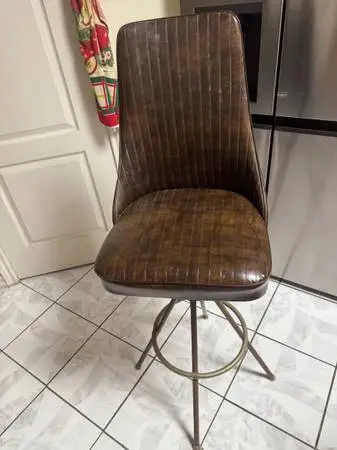 Kitchen / Bar Full Back Leather Chair