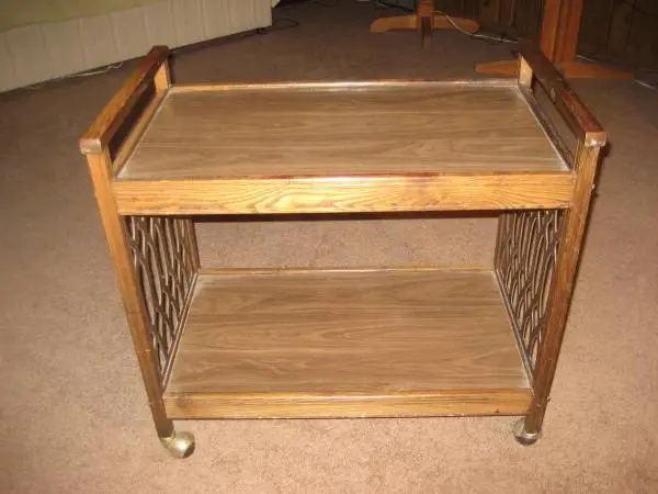 SERVING CART