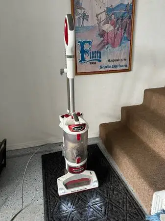 shark rotator professional vacuum USED
