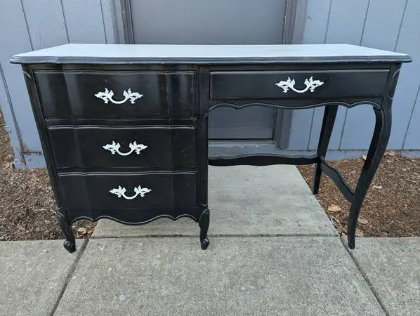Vintage Black And White Desk With Black Chair