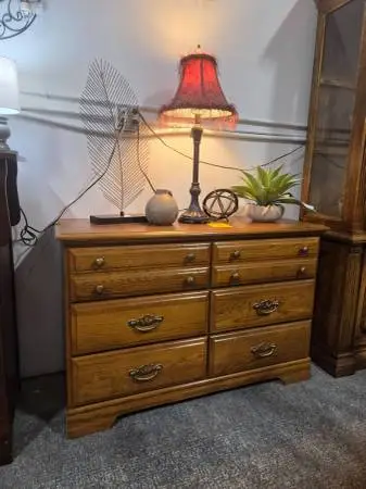 Wood Dresser - 6 Drawers