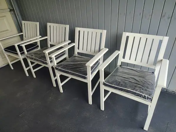 4 outdoor patio chairs aluminum with sunbrella cushions