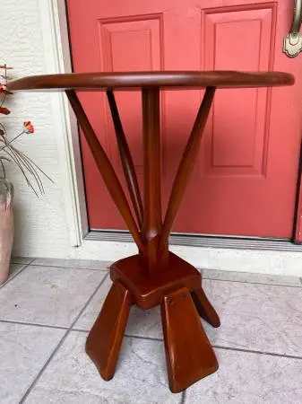 Vintage accent side end wood table