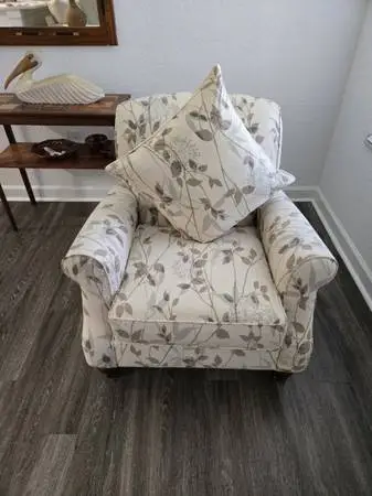 Living Room CHAIR from Havertys