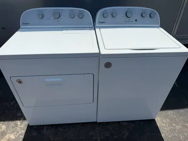 Whirlpool washer and dryer set