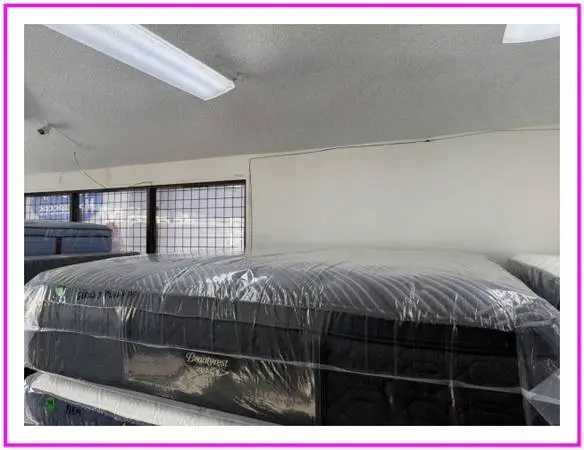 KING SIZE SIMMONS BEAUTYREST BLACK SERIES 3 PILLOW MATTRESS & BOX BED