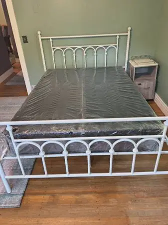 QUEEN BED FRAME