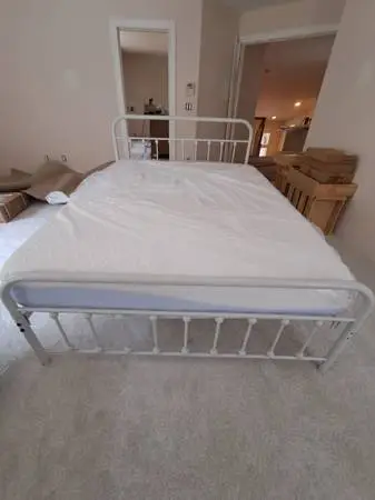 Metal Bed Frame and Matress