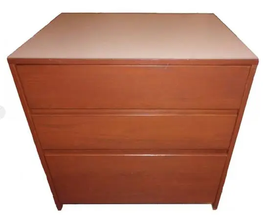 SELLING 3 DRAWER DRESSER IN GREAT CONDITION $40 EACH 6 AVAILABLE