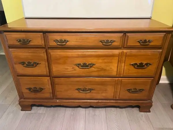 Beautiful Vintage Solid Wood Dresser – 9 Drawers