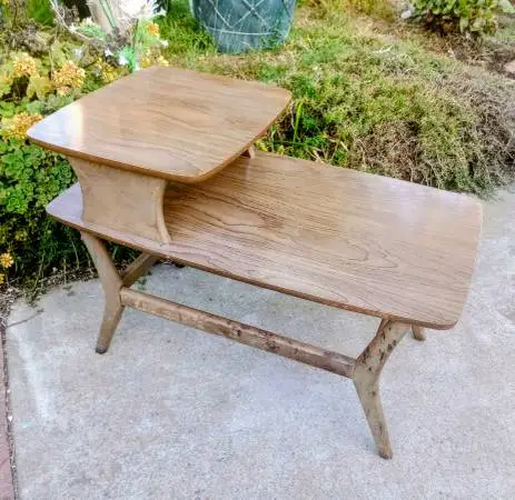 MID-CENTURY TWO TIER END TABLE