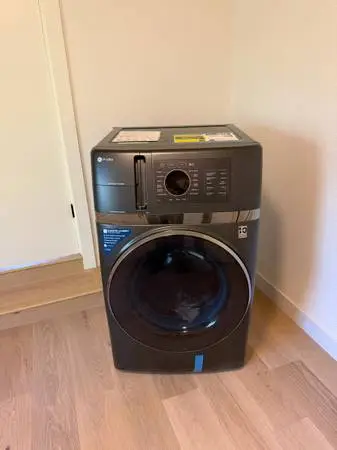 GE Profile UltraFast Ventless Washer/Dryer Combo – Like New
