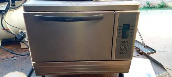Turbo chef high speed rapid cook oven