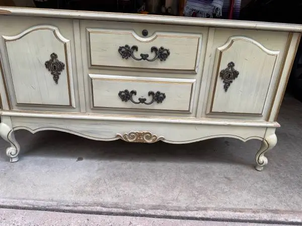Antique Lane cedar chest
